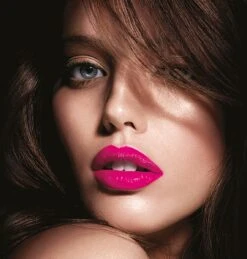 Maybelline Color Sensational - 553 Glamorous Red - Rood - Lippenstift 16 Maybelline Color Sensational - 553 Glamorous Red - Rood - Lippenstift -Hoogwaardige Cosmetica 1144x1200